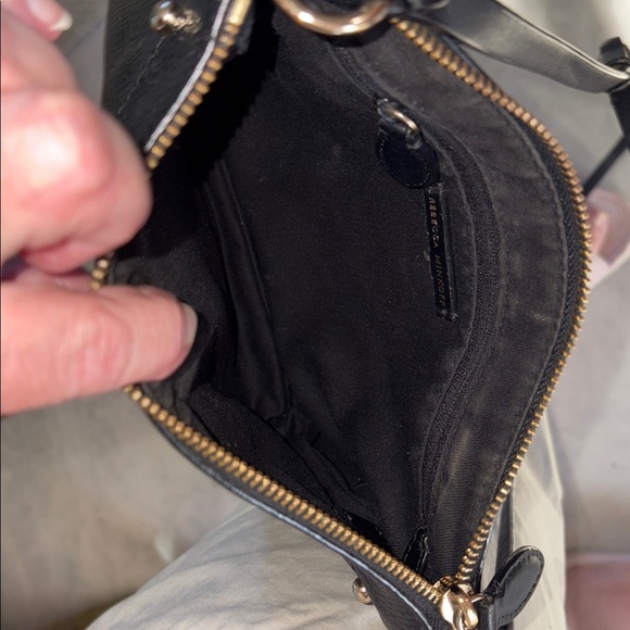 Rebecca Minkoff  leather Crossbody bag  black/gold tone expanding sides & bottom - Picture 17 of 17